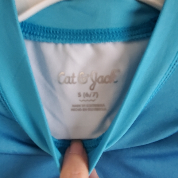 3/$13 EUC Child swim trunk + 2 rash guards - Picture 6 of 8